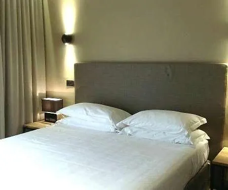 Hotel Select And 4*