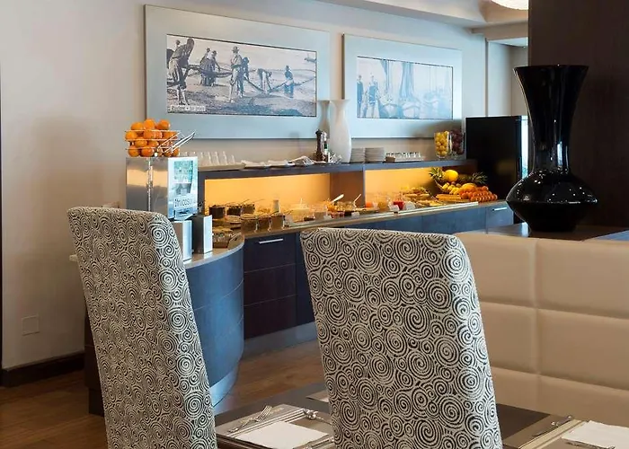 Select And 酒店 里乔内